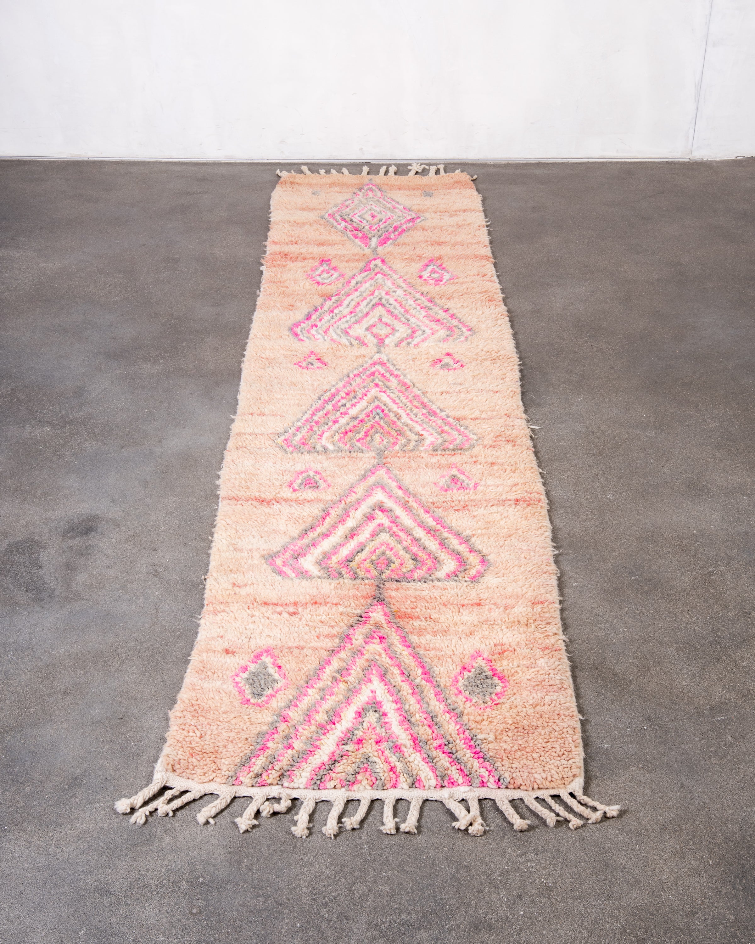 Modern designer handcrafted Berber rug from morocco Boujad with beautiful colors and patterns